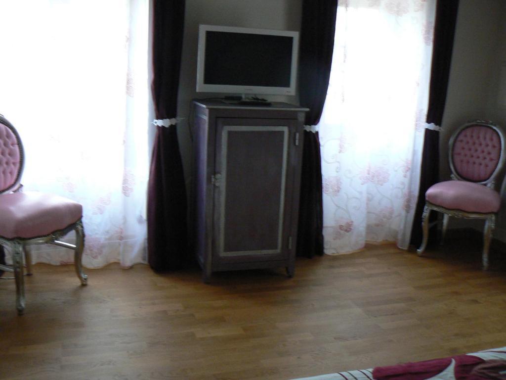 Bed and Breakfast Le Manoir Des Chapelles Venoy Номер фото